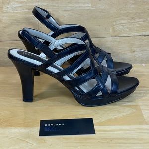 Naturalizer Delma Black Leather 2.75inch Sandals